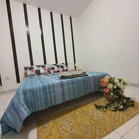 Chafbius Downtown Deluxe בית נופש